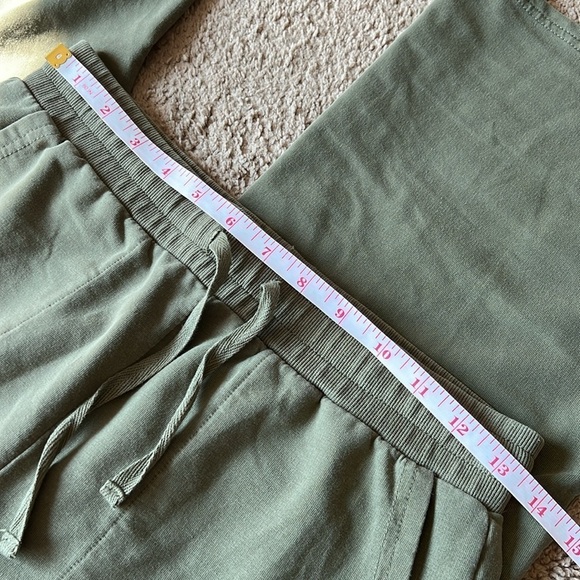 Ten Tree French Terry Cropped Wide Leg Sweatpant Olive Green - Picture 9 of 11